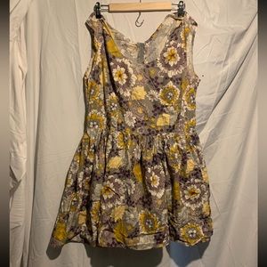 Handmade dress with zipper